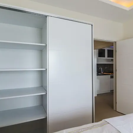 Sevenstars B-20 Apartmán